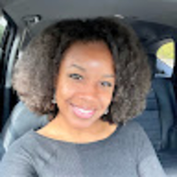 Meet your Posher, Christine - Picture 1 of 1